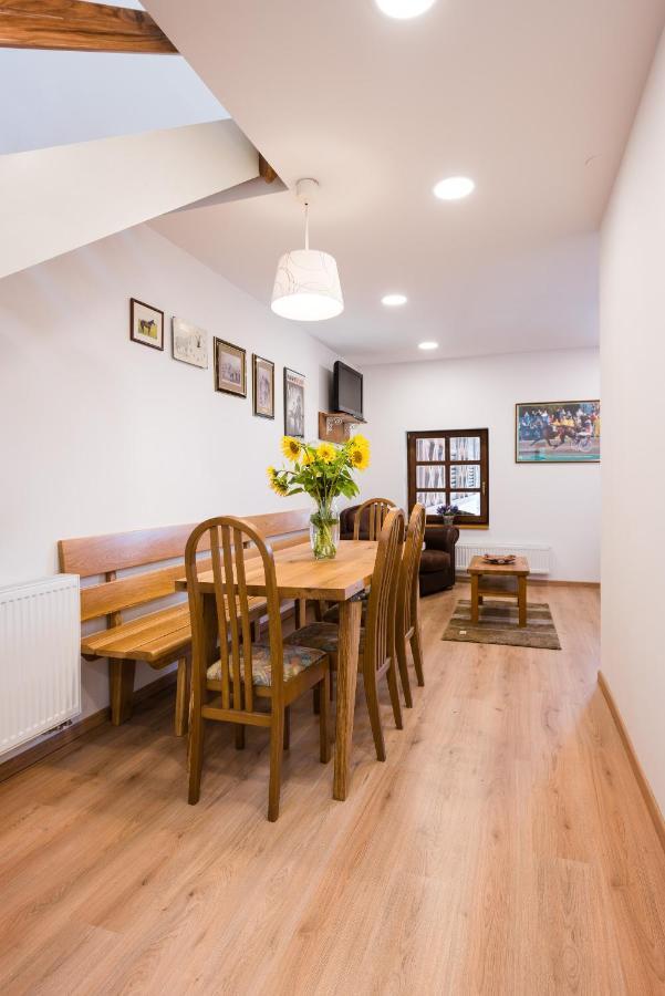 Apartment Zynga - Stud Farm Sentvid Pri Sticni 외부 사진